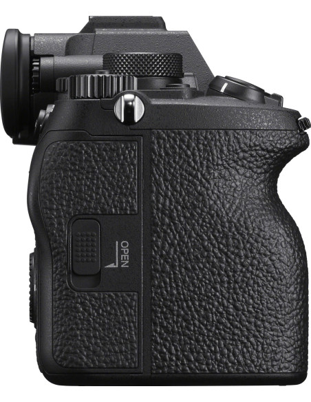 Alpha 7 IV + FE 24-105mm f/4 G OSS